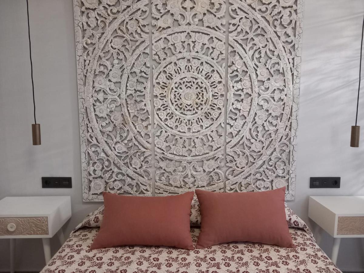 Apartamentos De La Haya & Suite Con Jacuzzi, Junto Al Teatro Romano Mérida Exterior photo